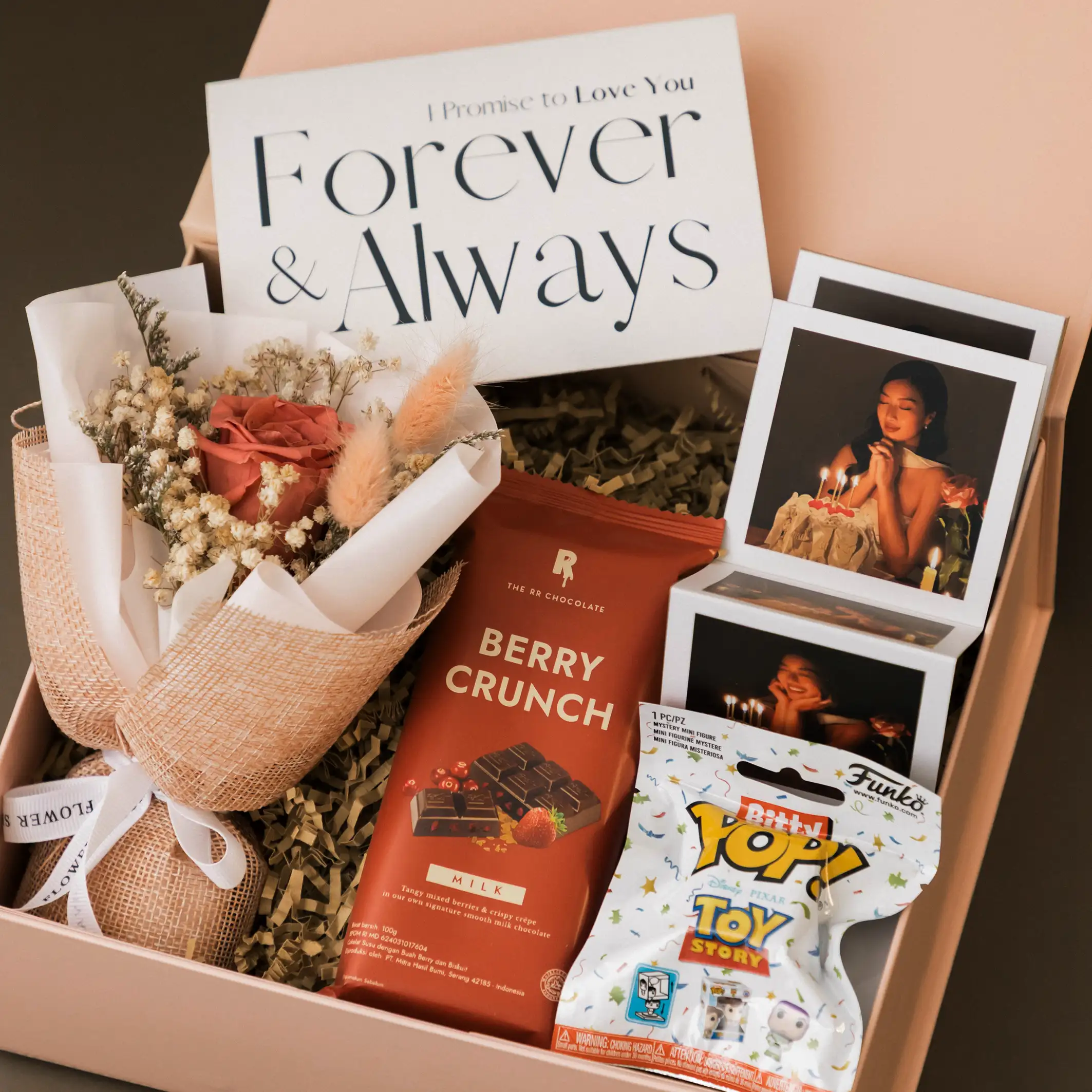 Build a Box - Kado Ulang Tahun, Pernikahan