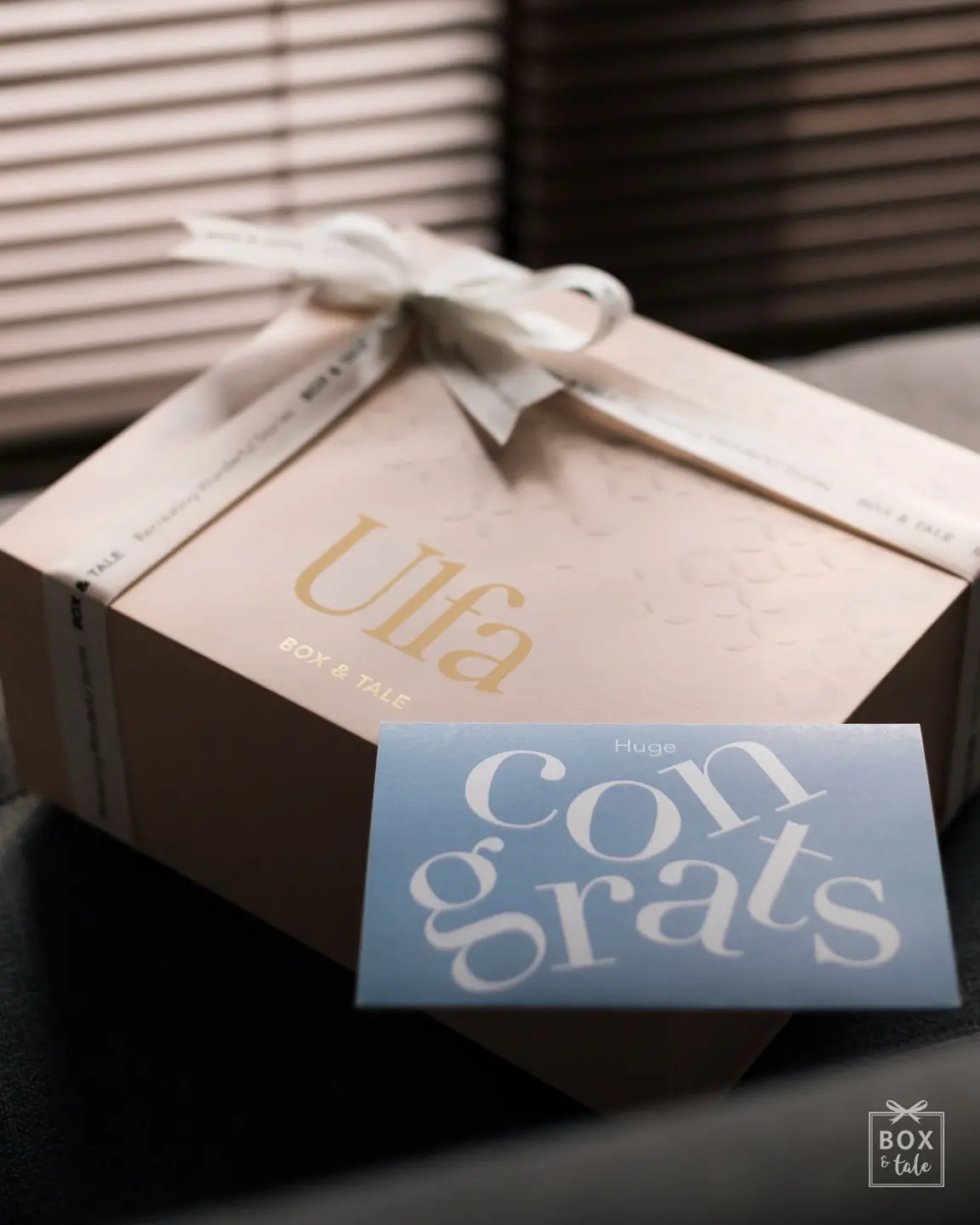 Belum lihat isinya, tapi udah senyum duluan karena lihat nama sendiri. That’s kinda the point 👀

Kalau kamu lagi cari kado buat seseorang, 
maybe start here: www.boxandtale.com.

#boxandtale #customgiftbox #idekado #hampers