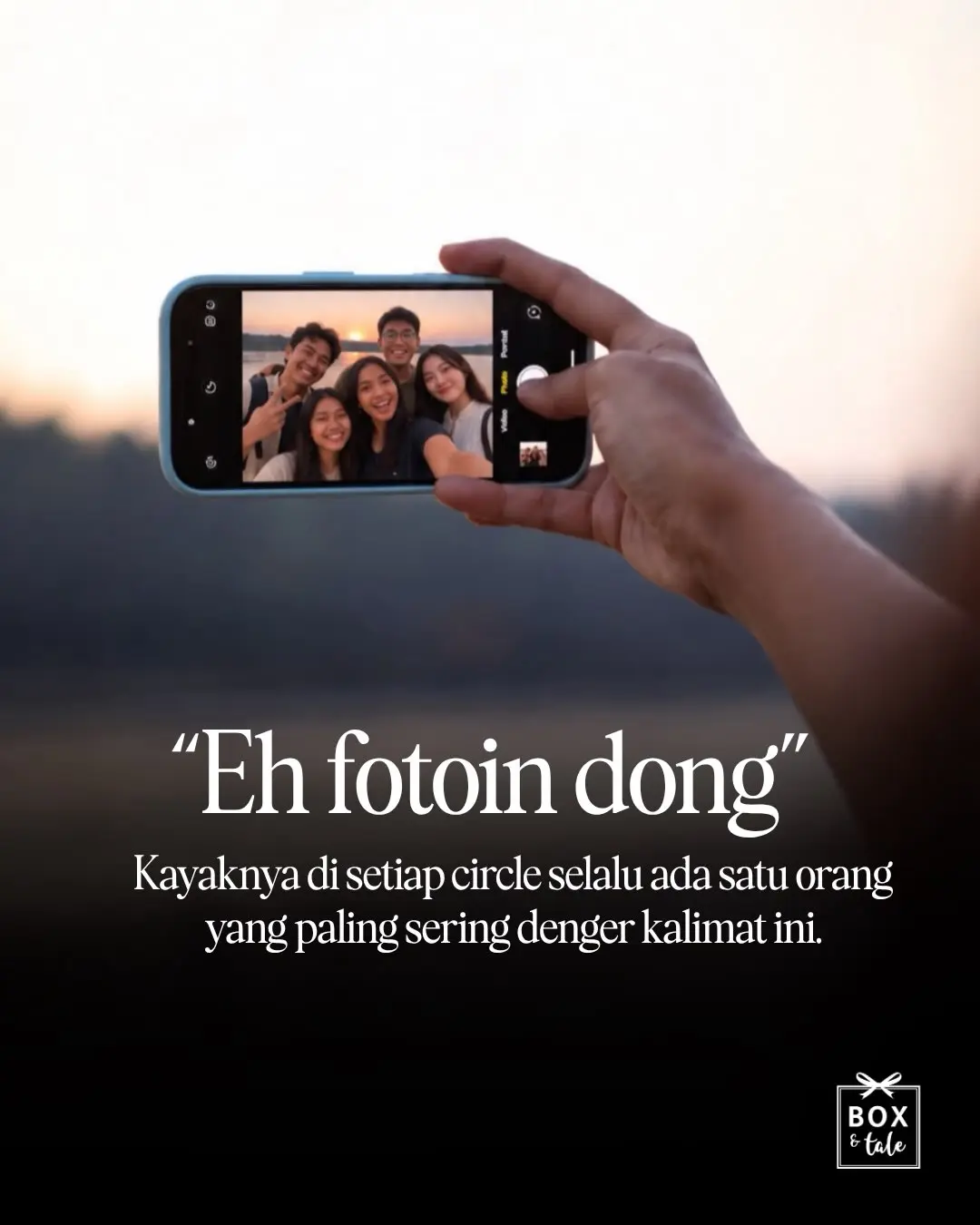 There’s always that one person in every circle yang selalu jadi fotografer dadakan. 😭📸

“Eh, fotoin dong.”
“Coba satu lagi.”
“Yang candid juga.”

Tapi giliran dia yang difotoin, malah cuma satu WKWK.

Tag temen kamu yang kayak gini, atau jangan-jangan… itu kamu juga? 👀