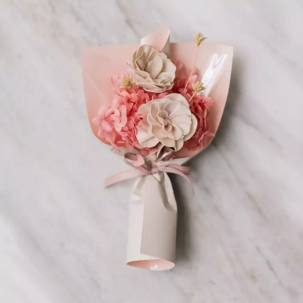 Custom Gift Hampers - Box & Tale - Baleton Flowerchef - Queen Pink